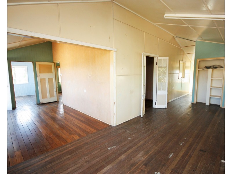 44 Fifteenth Street, Home Hill QLD 4806