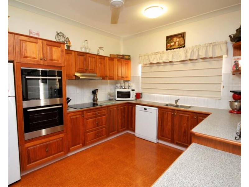 10 Darwin Street, Ayr QLD 4807