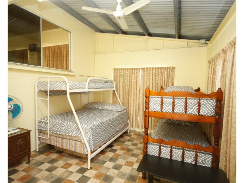 6 Kookaburra Terrace, Wunjunga QLD 4806