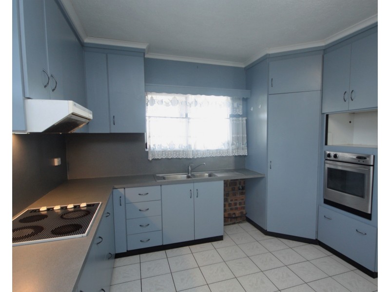 5 Vasta Road, Jarvisfield QLD 4807