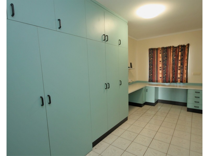 5 Vasta Road, Jarvisfield QLD 4807