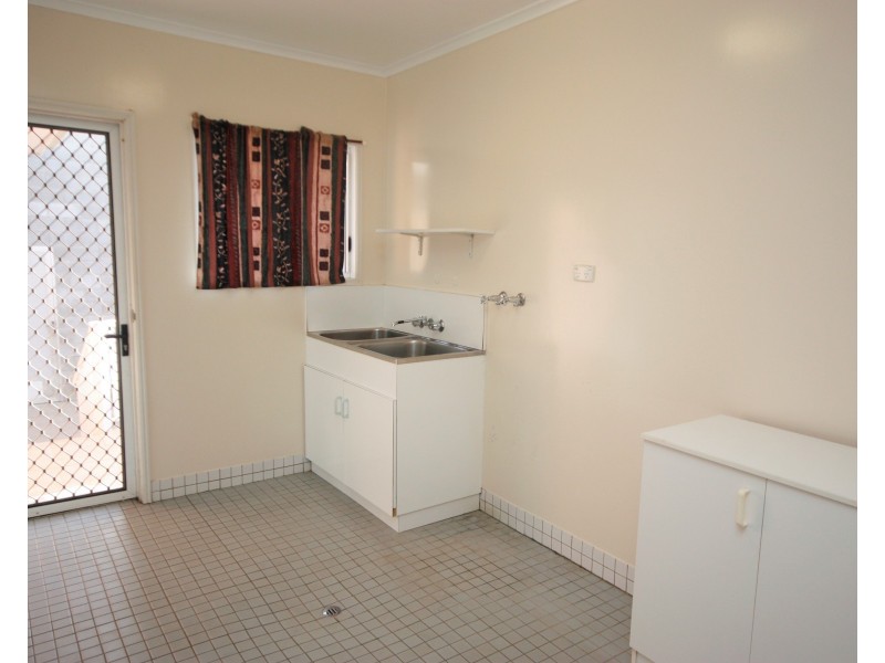 5 Vasta Road, Jarvisfield QLD 4807