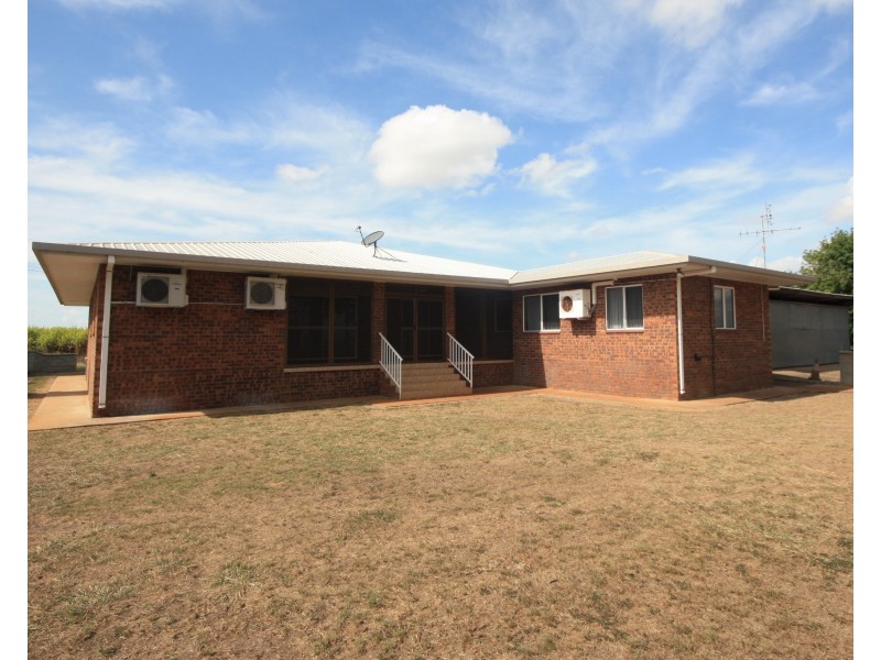 5 Vasta Road, Jarvisfield QLD 4807