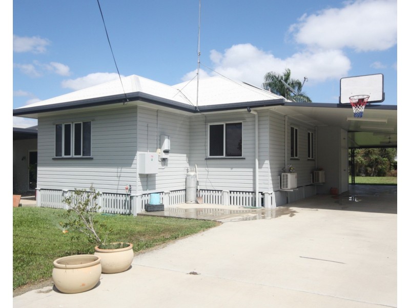 10 Nelson Street, Clare QLD 4807