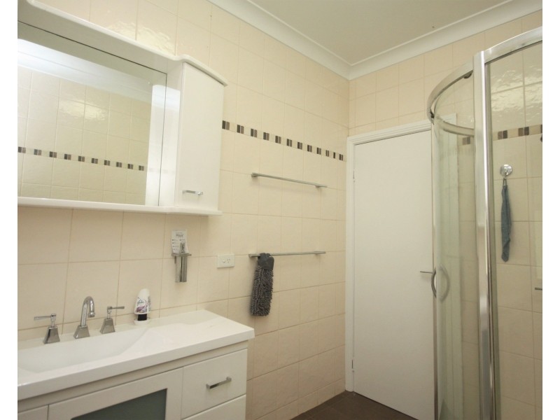 10 Nelson Street, Clare QLD 4807