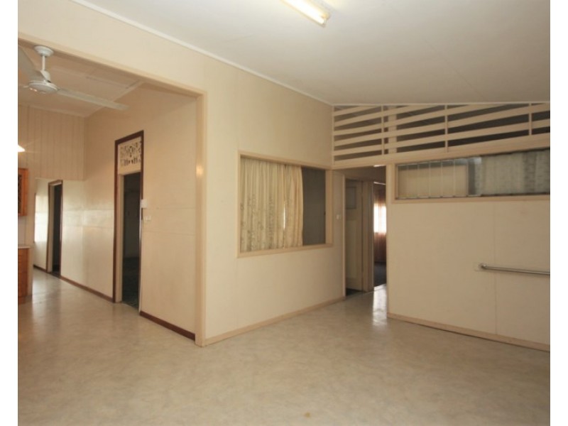 37 Queen Street, Ayr QLD 4807