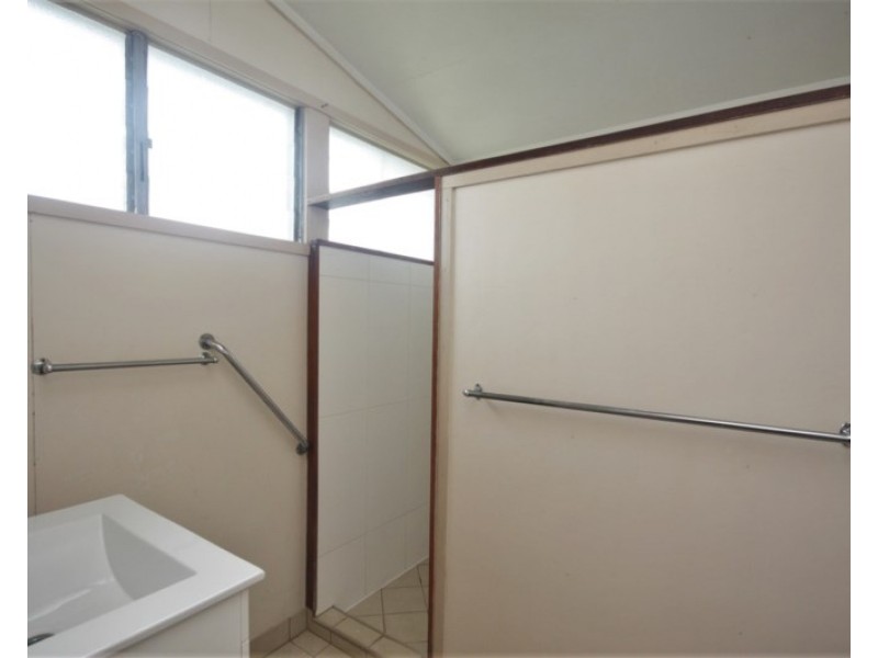 37 Queen Street, Ayr QLD 4807