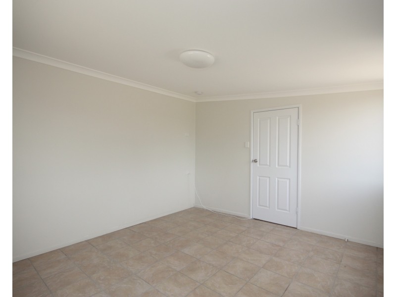 8 Eleventh Avenue, Home Hill QLD 4806