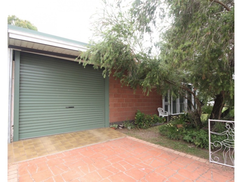 77 Cameron Street, Ayr QLD 4807