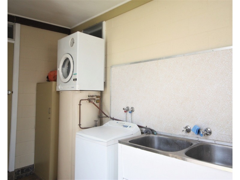 77 Cameron Street, Ayr QLD 4807