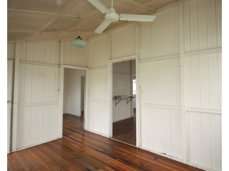 5 Eighth Street, Home Hill QLD 4806