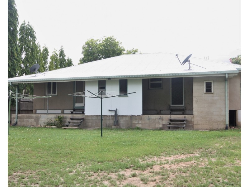 5 Hobart Street, Ayr QLD 4807