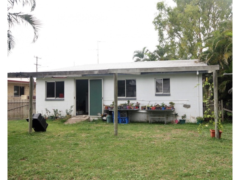 104 Thirteenth Avenue, Home Hill QLD 4806