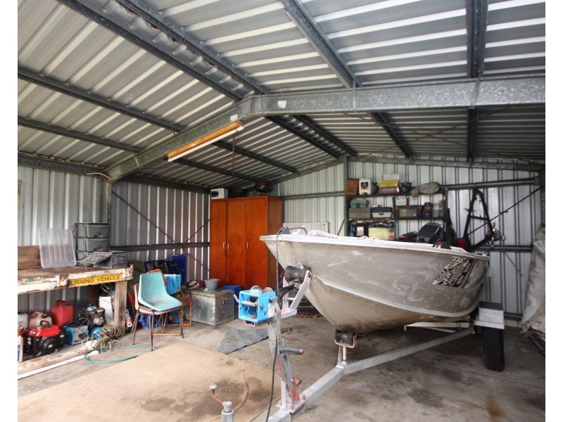 104 Thirteenth Avenue, Home Hill QLD 4806