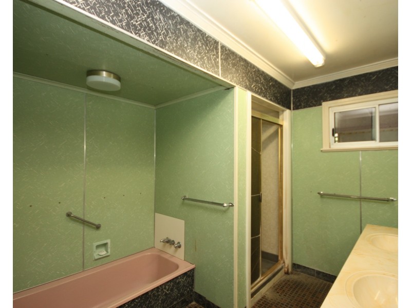 173 Anabranch Road, Jarvisfield QLD 4807