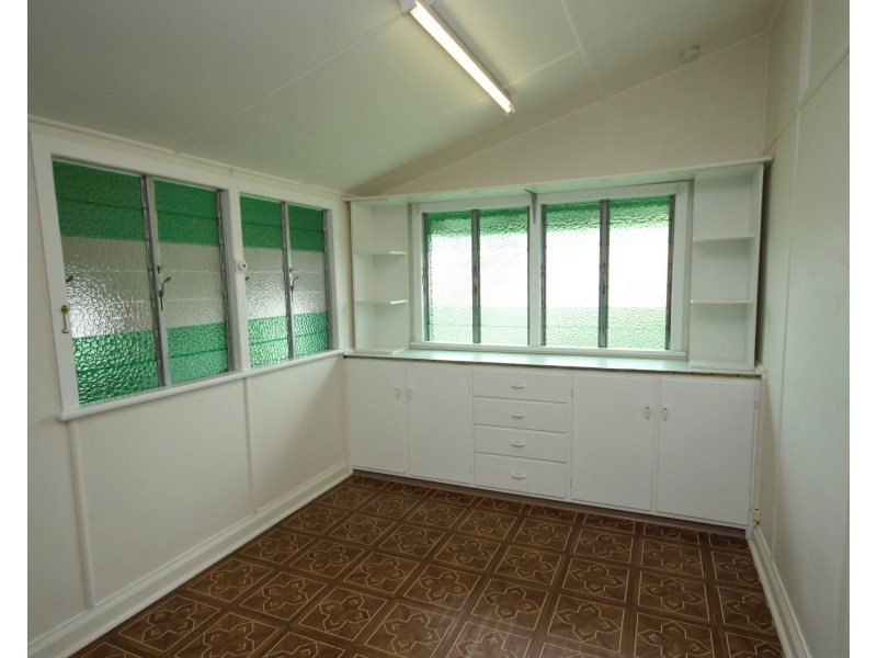 2 Barsby Street, Ayr QLD 4807