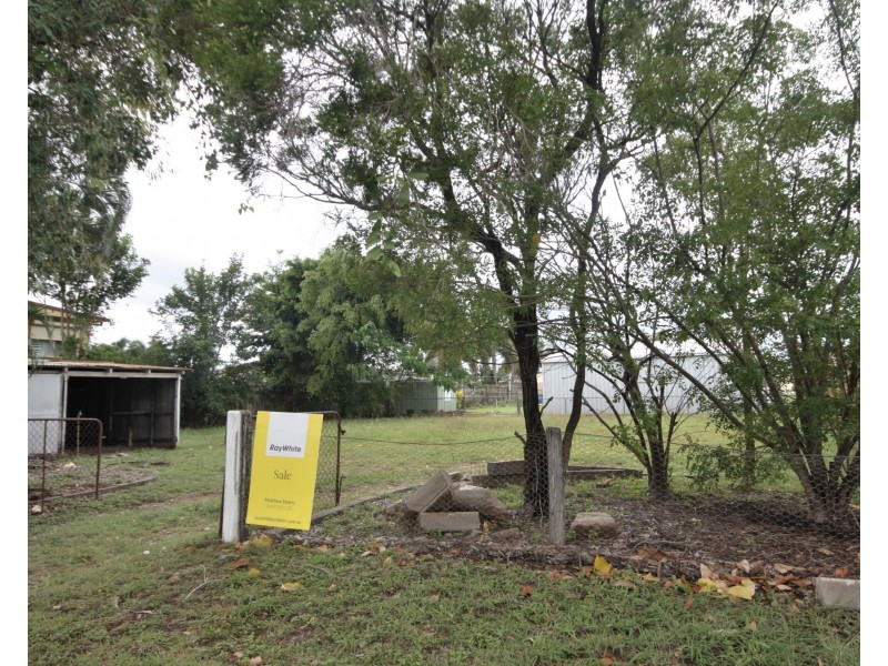 70 Ross Street, Ayr QLD 4807