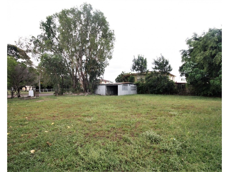 70 Ross Street, Ayr QLD 4807