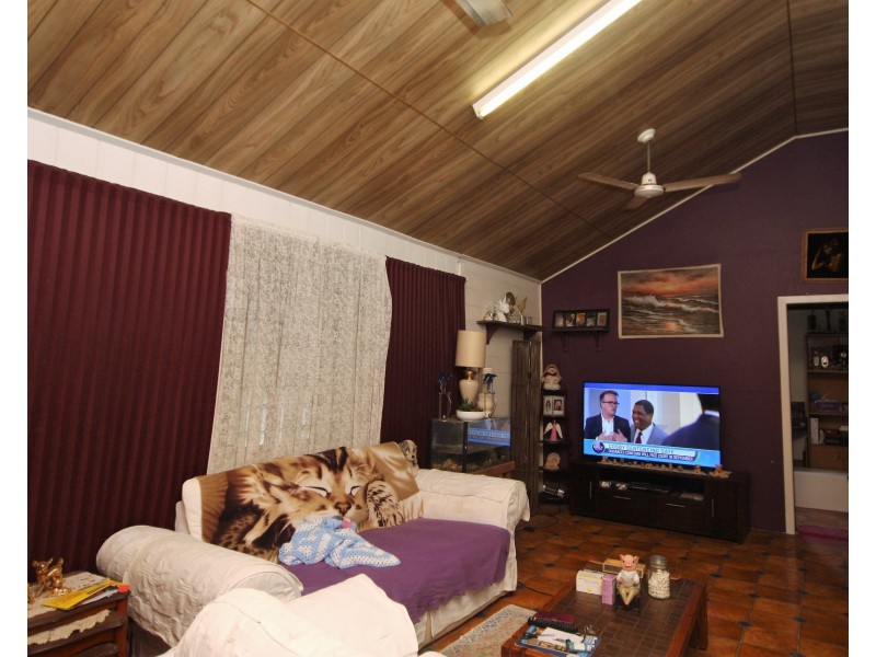 54-56 Spiller Street, Brandon QLD 4808