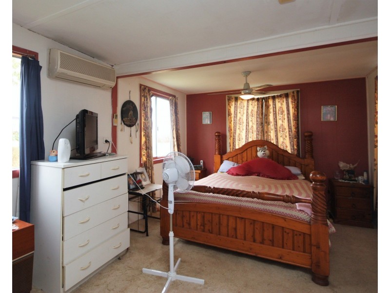 54-56 Spiller Street, Brandon QLD 4808