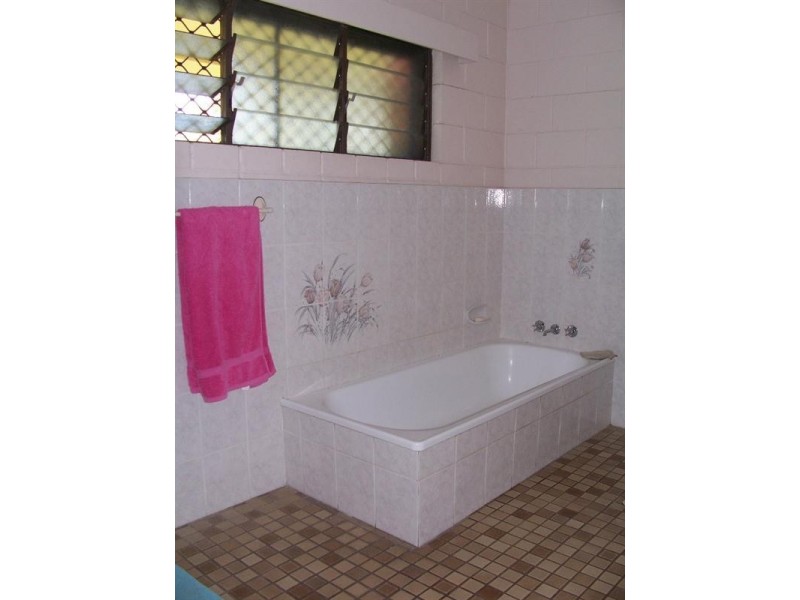 Mount Kelly QLD 4807