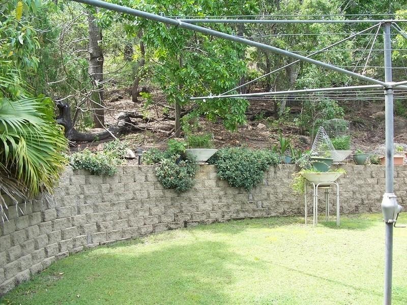 Mount Kelly QLD 4807