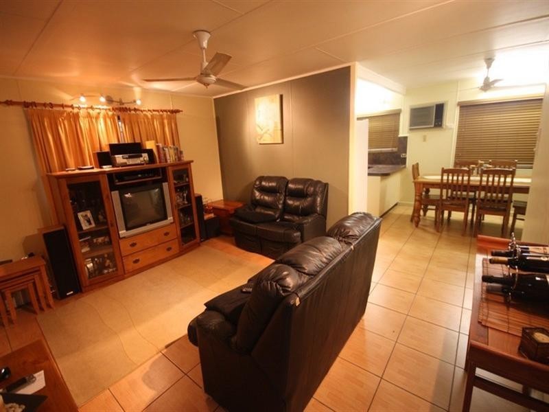 9 Strathdee Court, Ayr QLD 4807