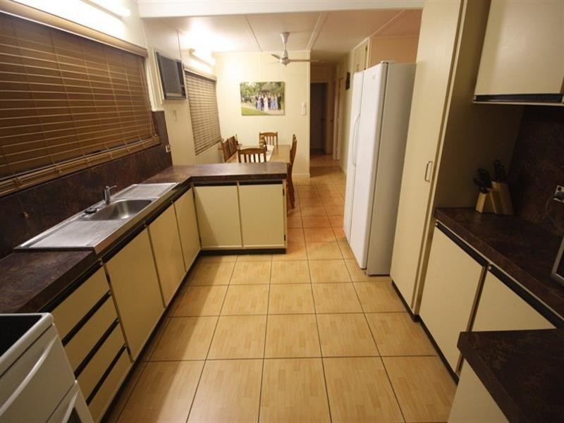 9 Strathdee Court, Ayr QLD 4807