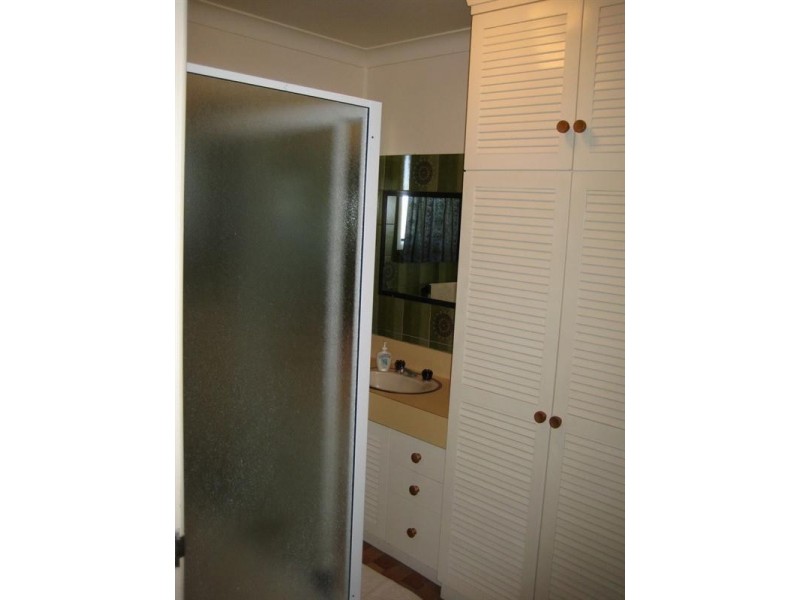 Fredericksfield QLD 4806