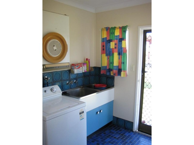 Fredericksfield QLD 4806