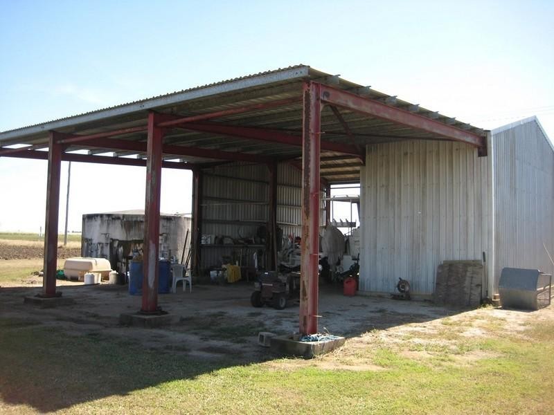 Fredericksfield QLD 4806