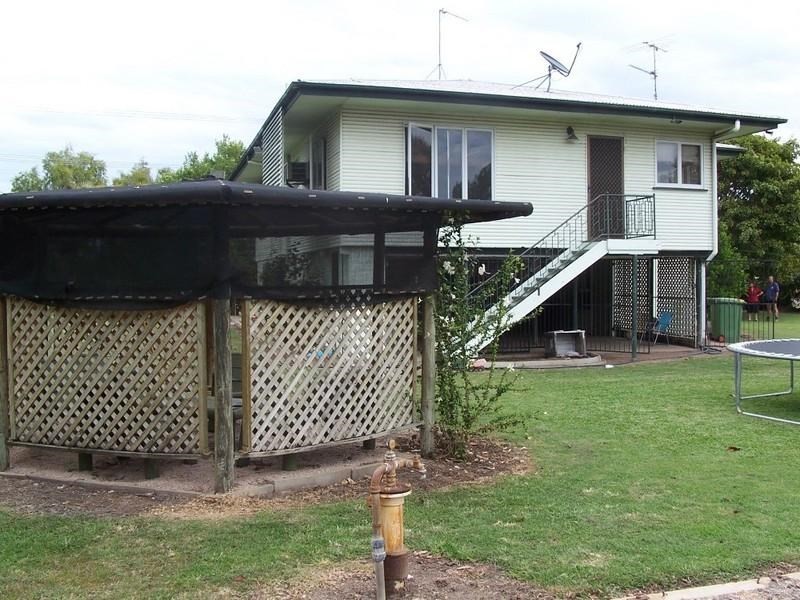 29 Seventh Avenue, Home Hill QLD 4806