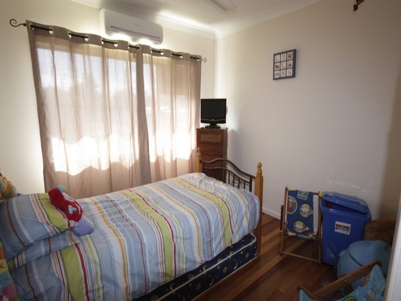 77 Ross Street, Ayr QLD 4807