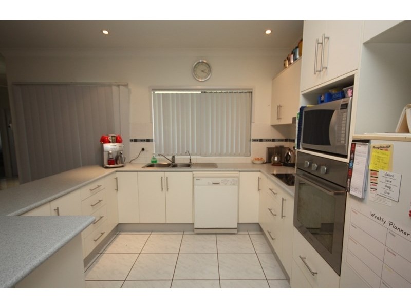93 Beach Road, Ayr QLD 4807