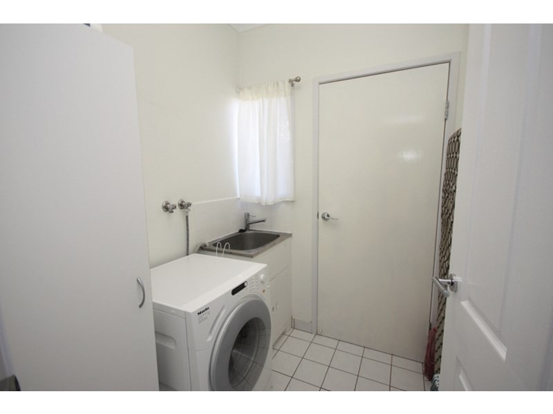 93 Beach Road, Ayr QLD 4807