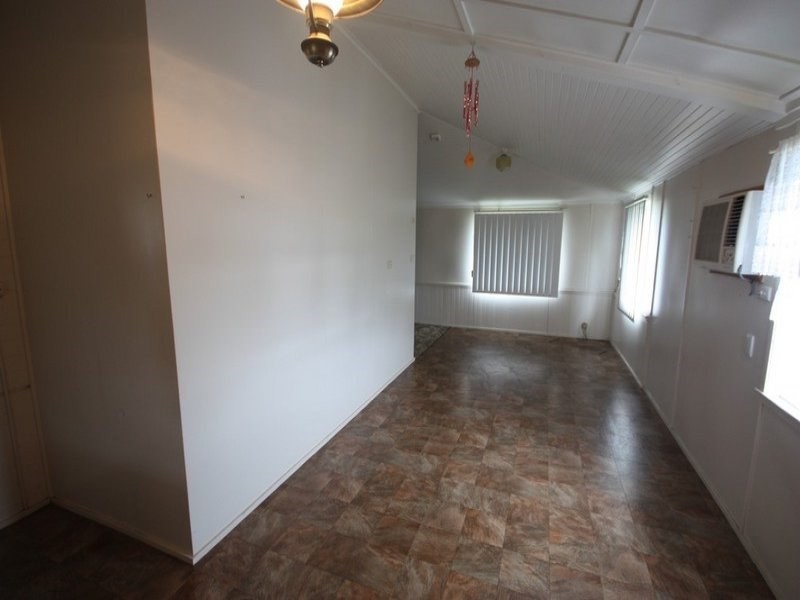 32 Eleventh Avenue, Home Hill QLD 4806