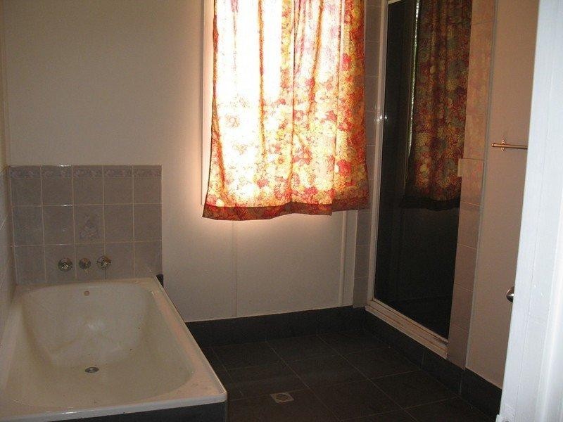 64 Third Avenue, Home Hill QLD 4806