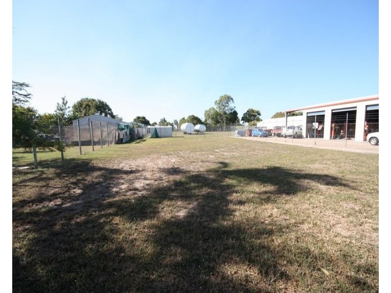 42 Gordon Street, Ayr QLD 4807