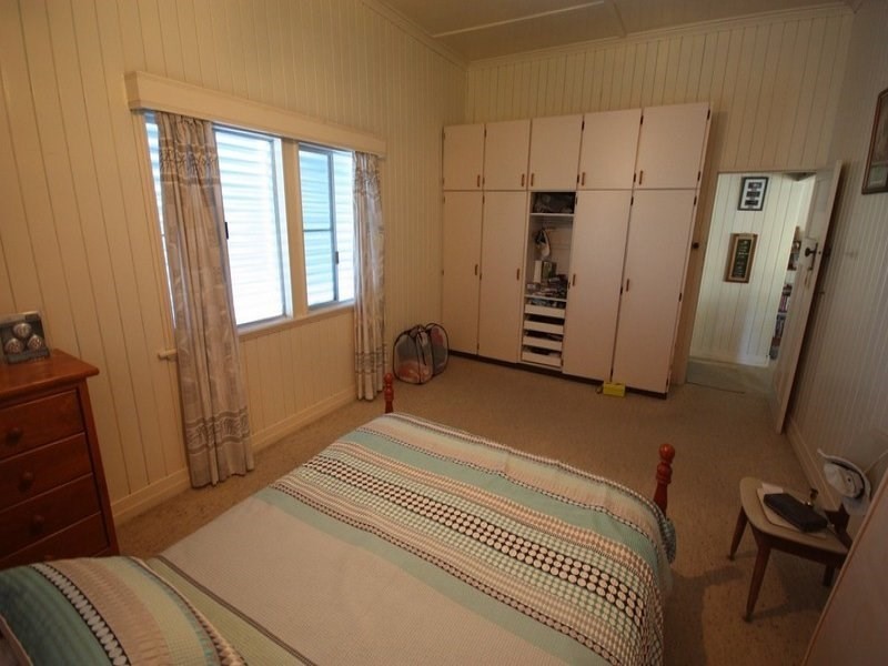 76 Tenth Avenue, Home Hill QLD 4806