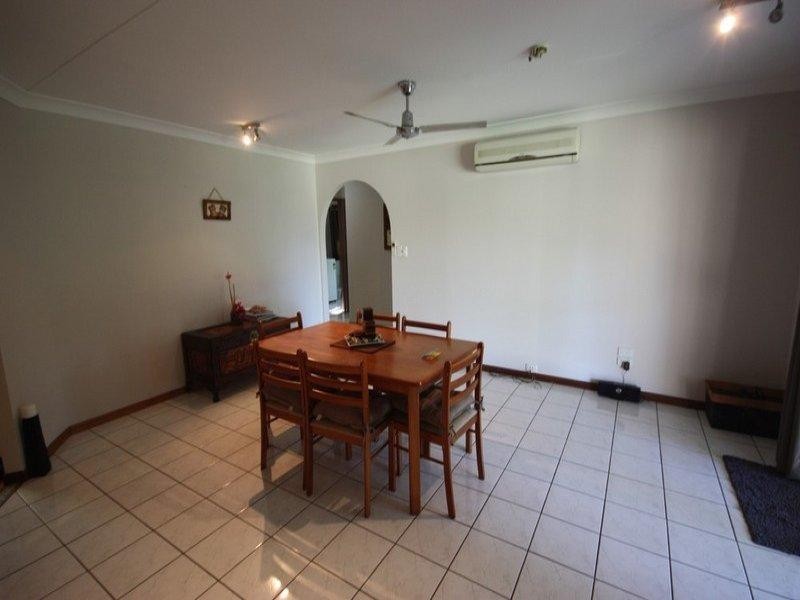 11 Seventh Avenue, Home Hill QLD 4806