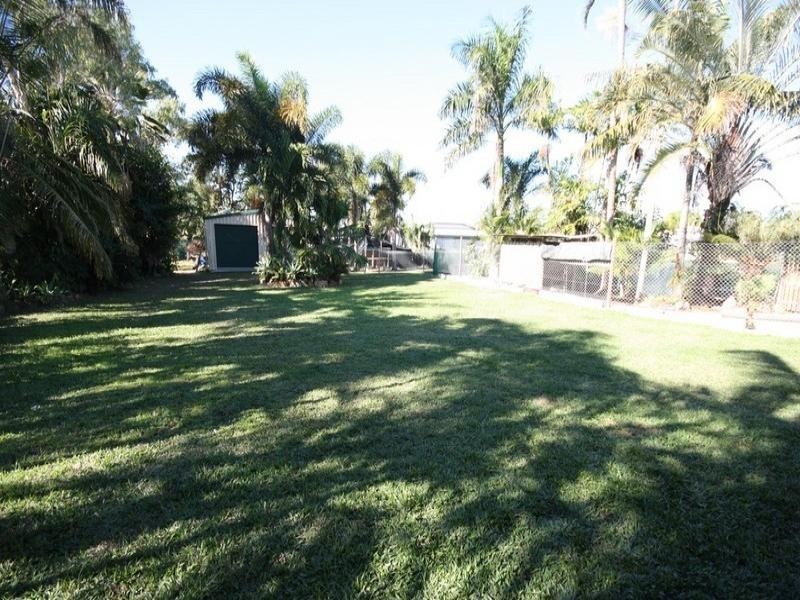 11 Seventh Avenue, Home Hill QLD 4806