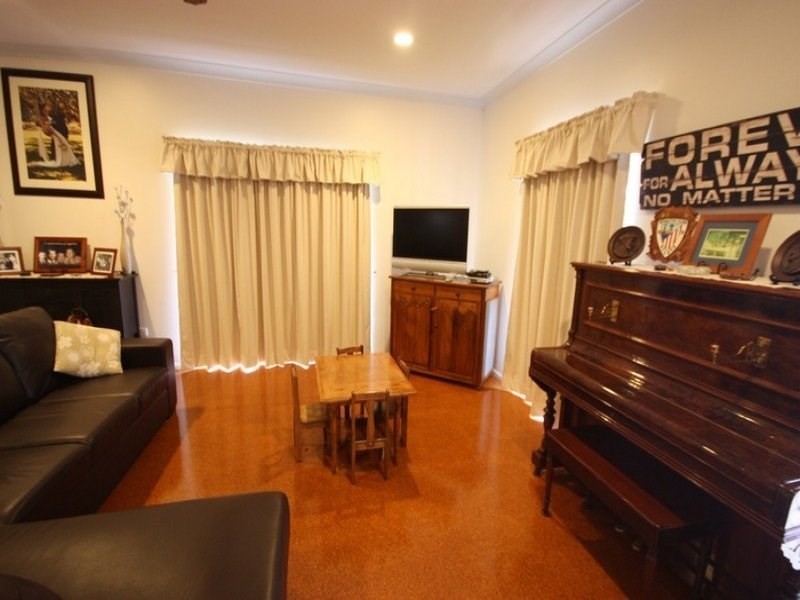 10 Darwin Street, Ayr QLD 4807