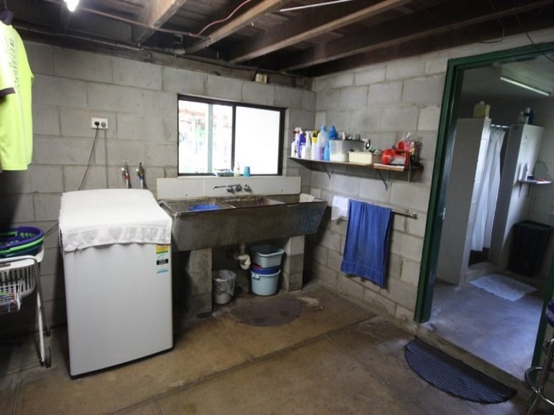 1 Fifteenth Street, Home Hill QLD 4806