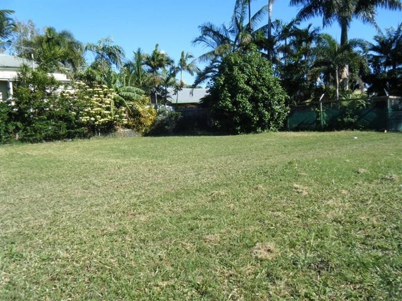 4 Fourteenth A Street, Home Hill QLD 4806