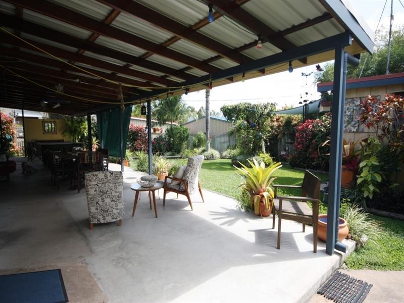 18 Moss Street, Ayr QLD 4807