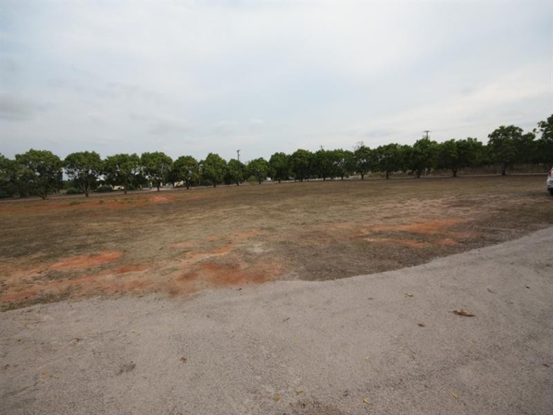 8 Castorina Drive, Mount Kelly QLD 4807