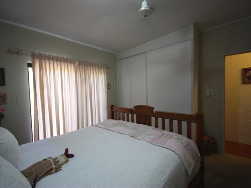 64 Cox Street, Ayr QLD 4807