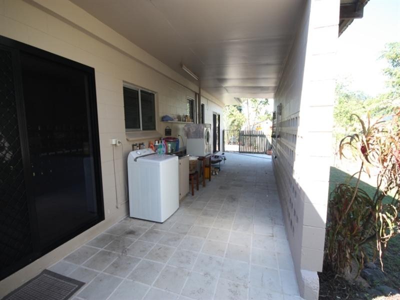 64 Cox Street, Ayr QLD 4807