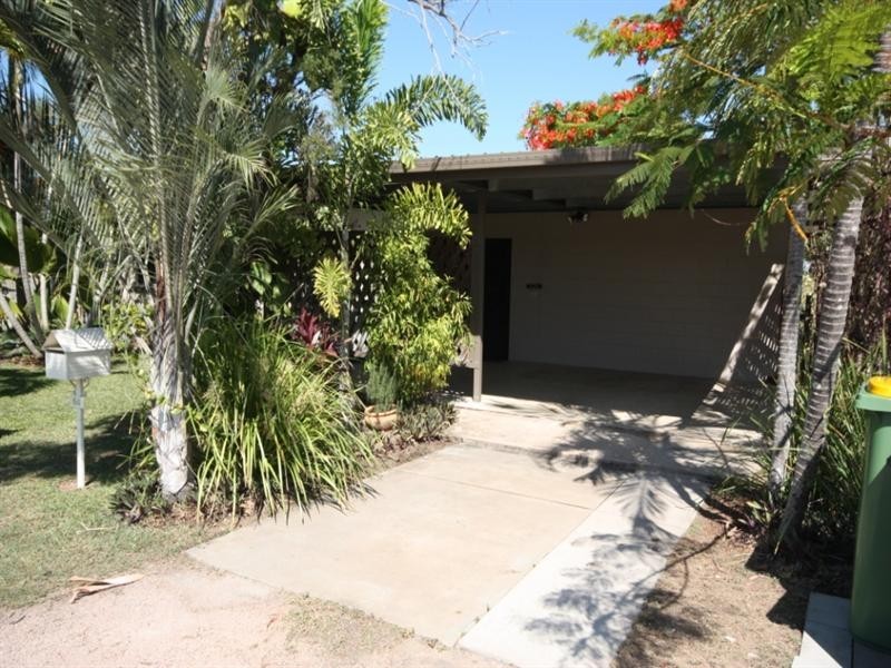 64 Cox Street, Ayr QLD 4807
