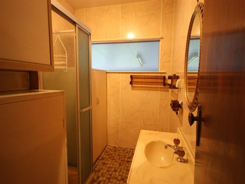 4 Burke Street, Brandon QLD 4808